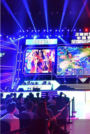 晒布莱斯回 晒布莱斯回