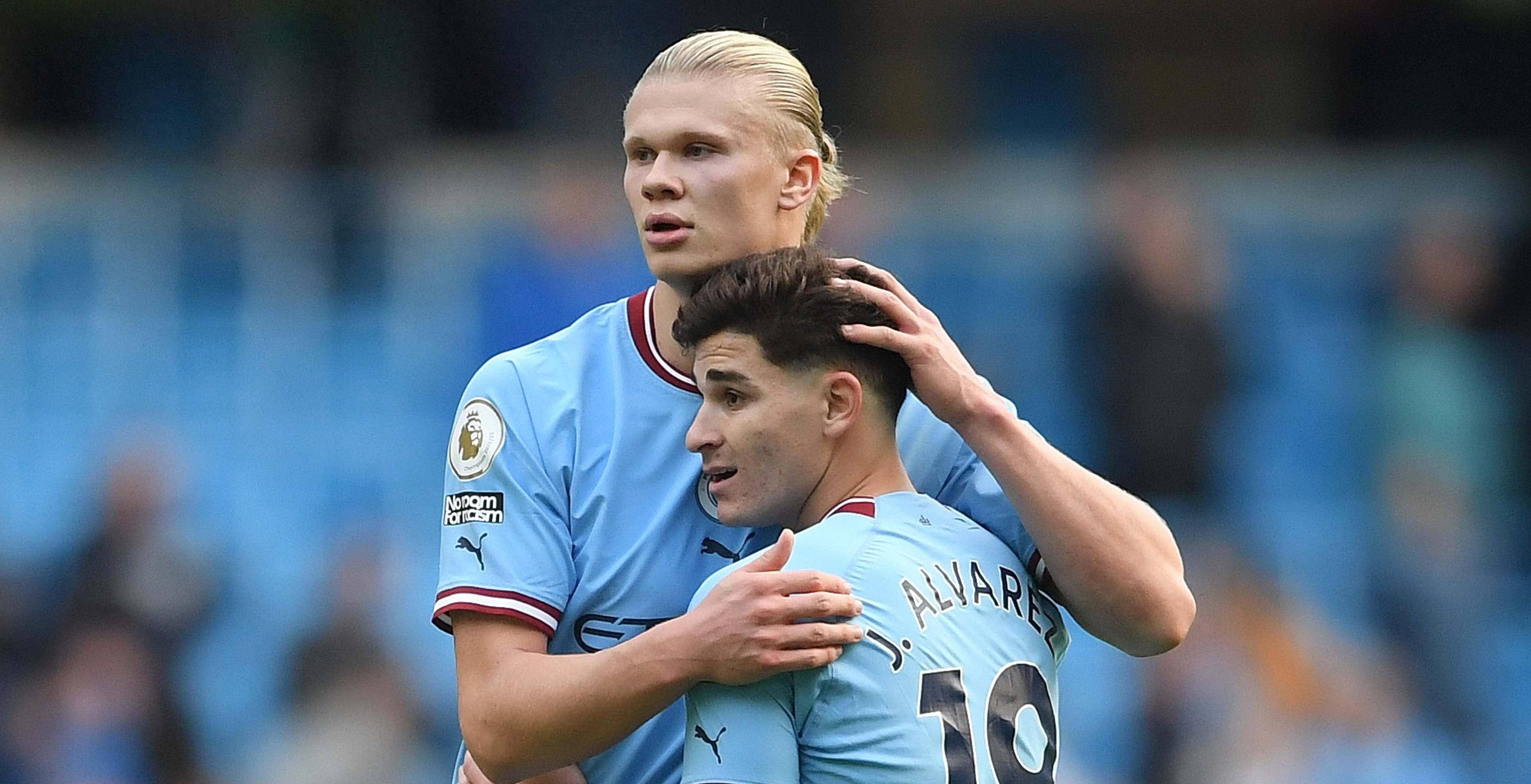 多名球员挺 多名球员挺