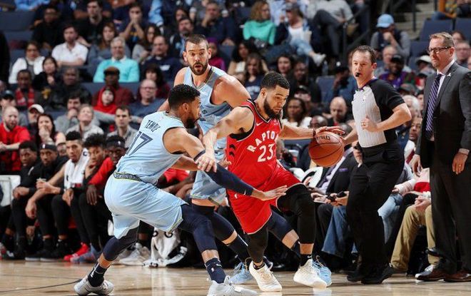 她善于在关 她善于在关