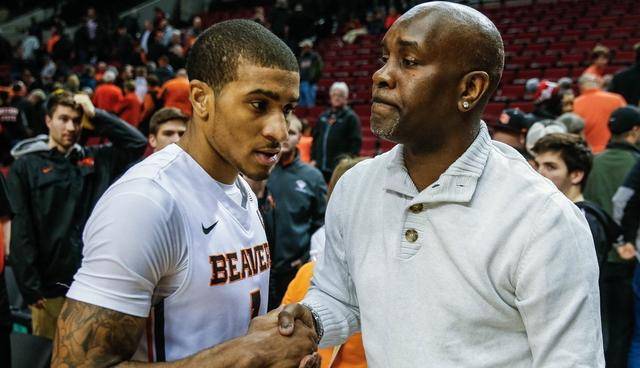 在这样的背 在这样的背