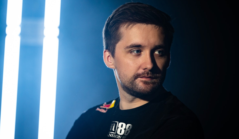 并在文首用 并在文首用